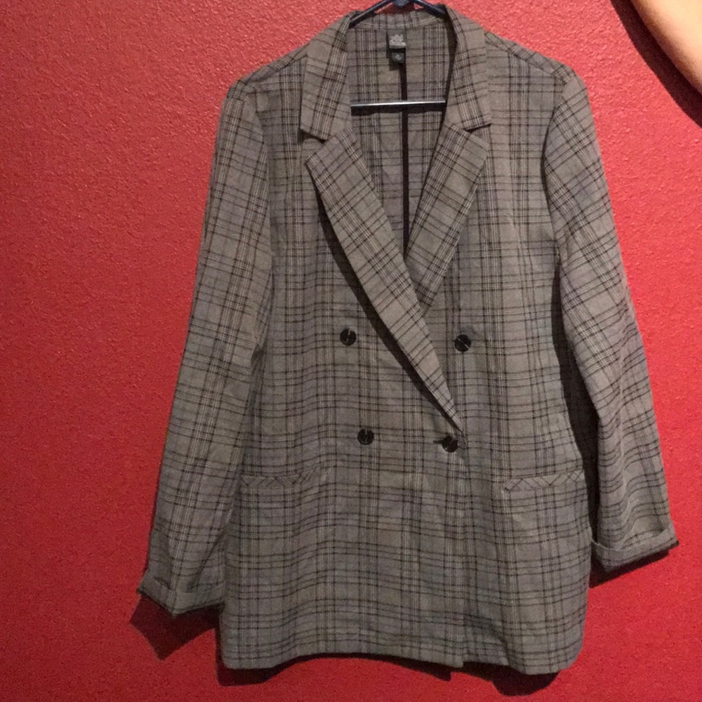 Grey blazer